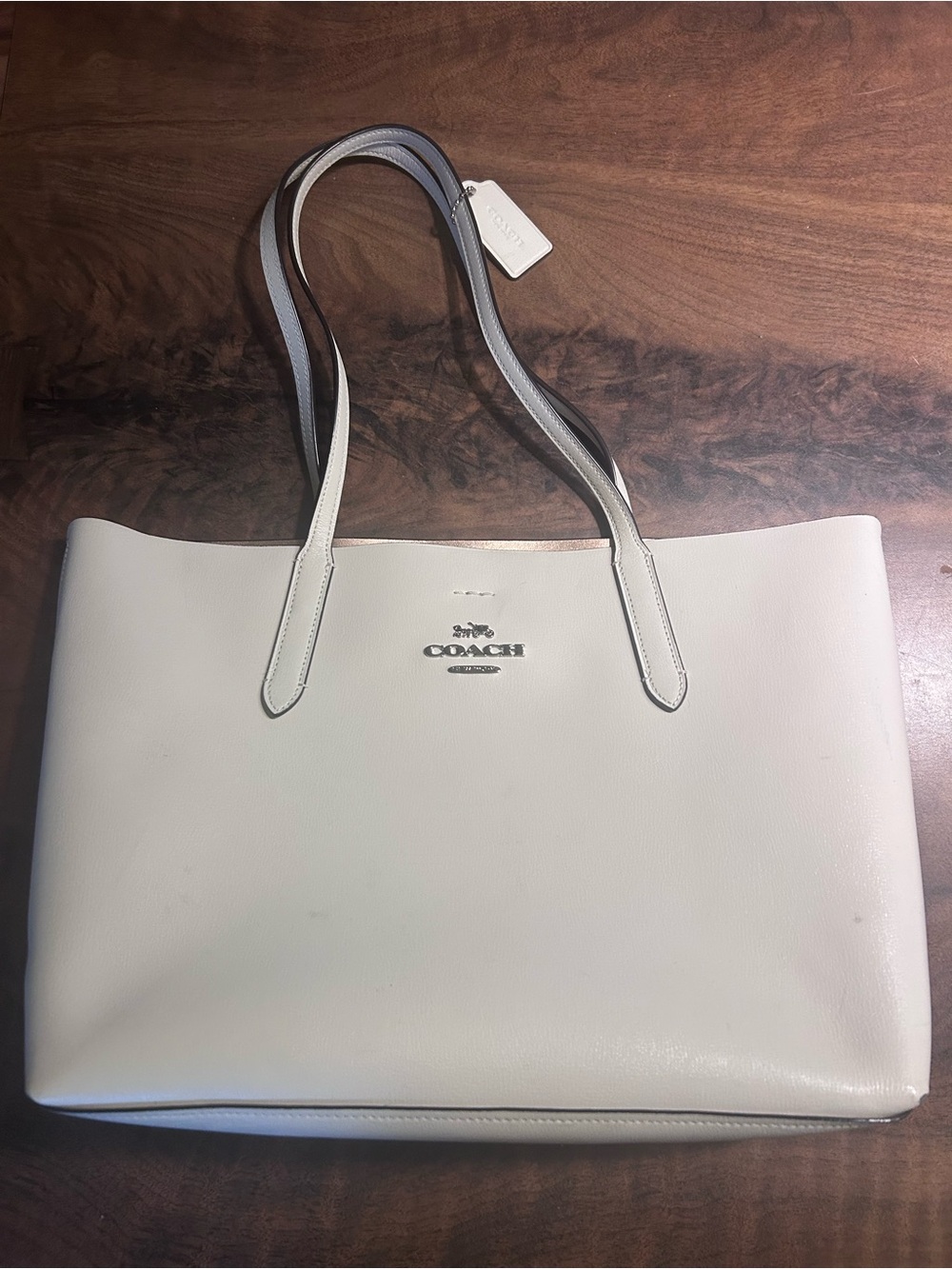 Coach Off-White Leather Avenue Tote